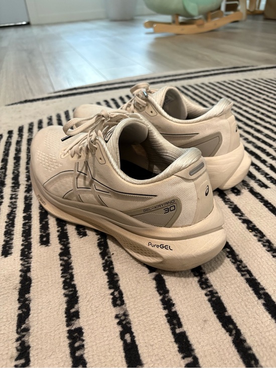 ASICS Kayano 30 size 10 Running Stability Shoes in Cream main image 6
